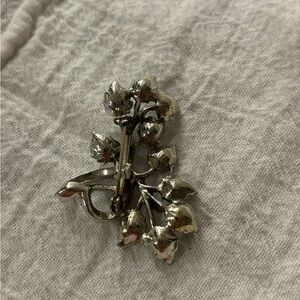 Silver Leaf Brooch